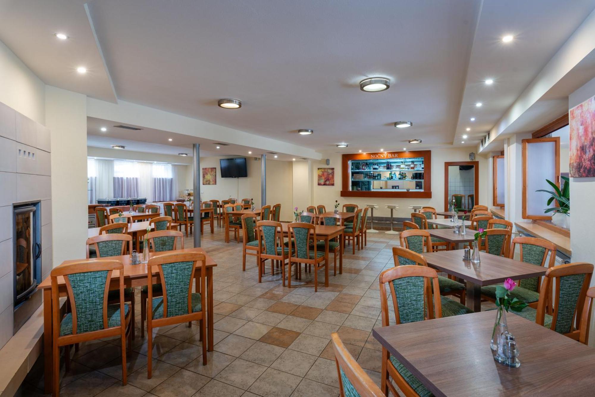 Horsky Hotel Remata Raztocno المظهر الخارجي الصورة